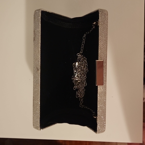 Women's Crystal Silver-frame Clutch - Picture 4 of 4